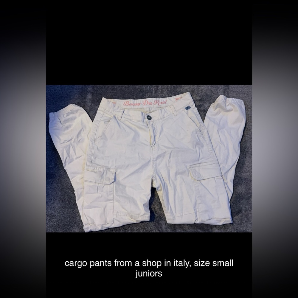 Cream/off white cargo pants size small.